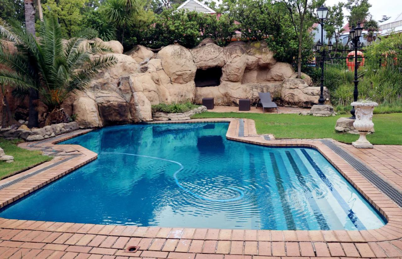 Gold Reef City Theme Park Hotel Johannesburg Exterior photo